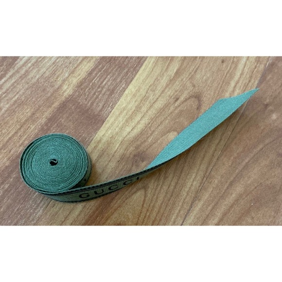 Gucci Green Ribbon‎ good condition - Picture 2 of 2